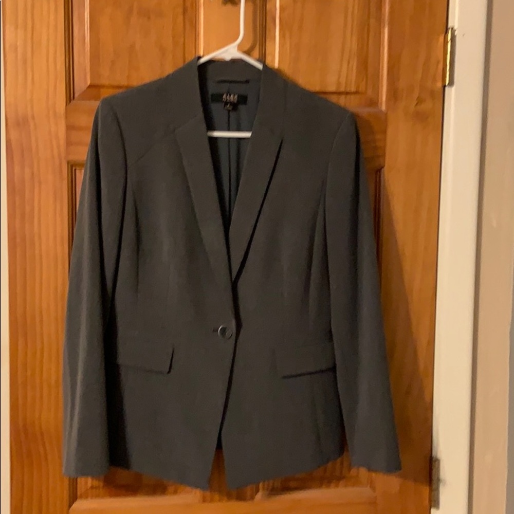 Like new Alex Marie blazer size 8 gray!